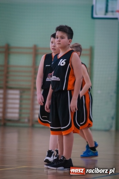 Zdjęcie w galerii na portalu naszraciborz.pl: Nieudana niedziela młodych koszykarzy Ofensywy wiadomości z regionu