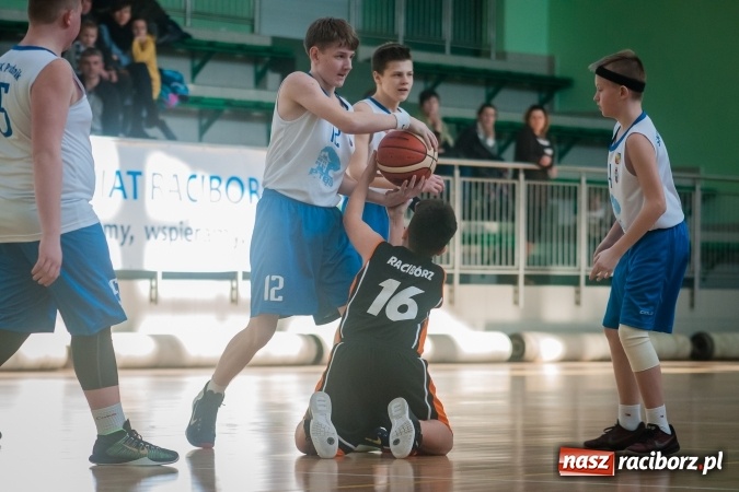 Zdjęcie w galerii na portalu naszraciborz.pl: Nieudana niedziela młodych koszykarzy Ofensywy wiadomości z regionu