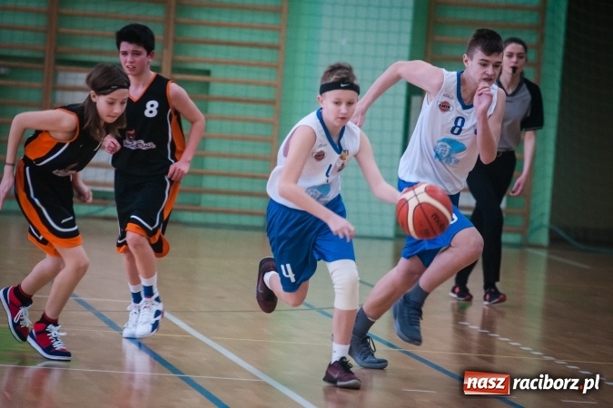 Zdjęcie w galerii na portalu naszraciborz.pl: Nieudana niedziela młodych koszykarzy Ofensywy wiadomości z regionu