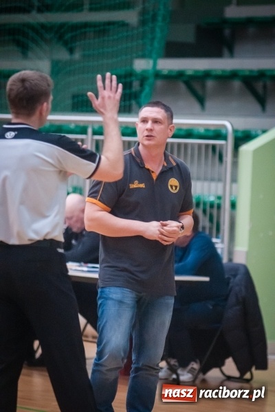 Zdjęcie w galerii na portalu naszraciborz.pl: Dreszczowiec w starciu Ofensywy z wiceliderem. Dogrywka wyłoniła zwycięzcę wiadomości z regionu