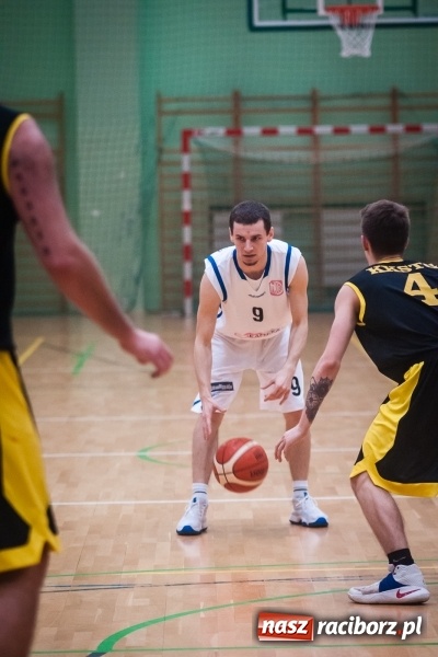 Zdjęcie w galerii na portalu naszraciborz.pl: Dreszczowiec w starciu Ofensywy z wiceliderem. Dogrywka wyłoniła zwycięzcę wiadomości z regionu