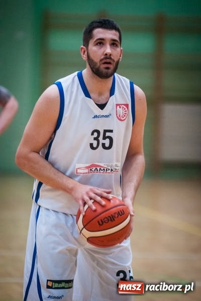 Zdjęcie w galerii na portalu naszraciborz.pl: Dreszczowiec w starciu Ofensywy z wiceliderem. Dogrywka wyłoniła zwycięzcę wiadomości z regionu