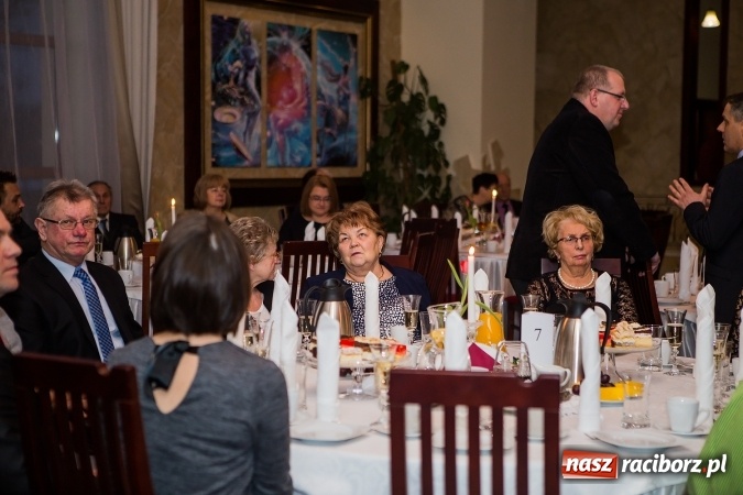 Zdjęcie w galerii na portalu naszraciborz.pl: Gala MIESZKO AD 2016 - nagrody starosty wręczone laureatom wiadomości z regionu