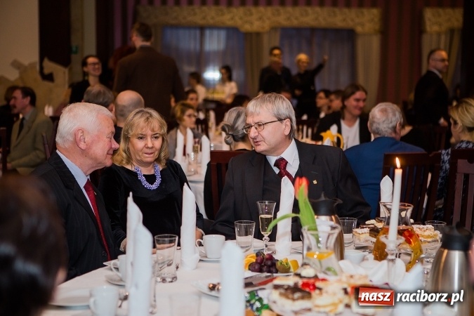 Zdjęcie w galerii na portalu naszraciborz.pl: Gala MIESZKO AD 2016 - nagrody starosty wręczone laureatom wiadomości z regionu