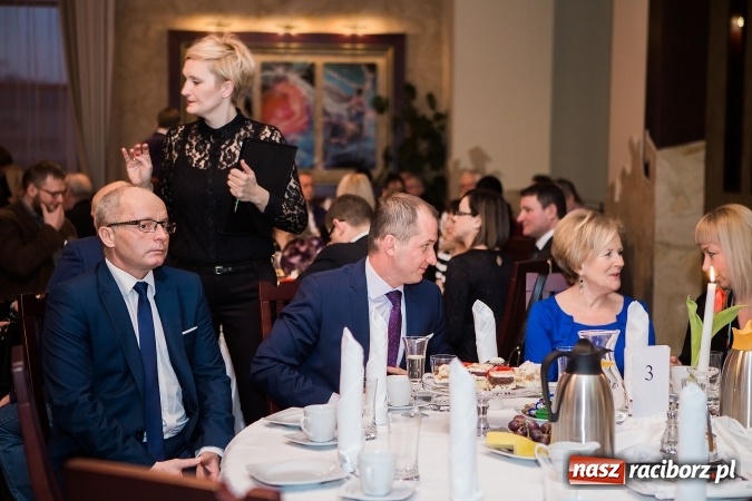 Zdjęcie w galerii na portalu naszraciborz.pl: Gala MIESZKO AD 2016 - nagrody starosty wręczone laureatom wiadomości z regionu
