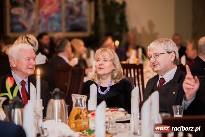 Zdjęcie w galerii na portalu naszraciborz.pl: Gala MIESZKO AD 2016 - nagrody starosty wręczone laureatom wiadomości z regionu