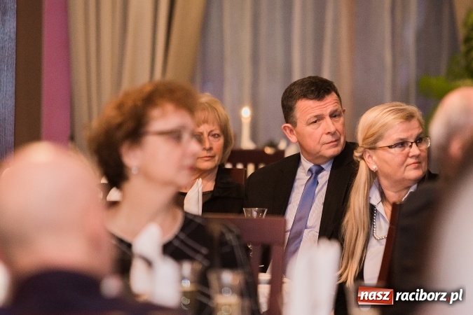 Zdjęcie w galerii na portalu naszraciborz.pl: Gala MIESZKO AD 2016 - nagrody starosty wręczone laureatom wiadomości z regionu