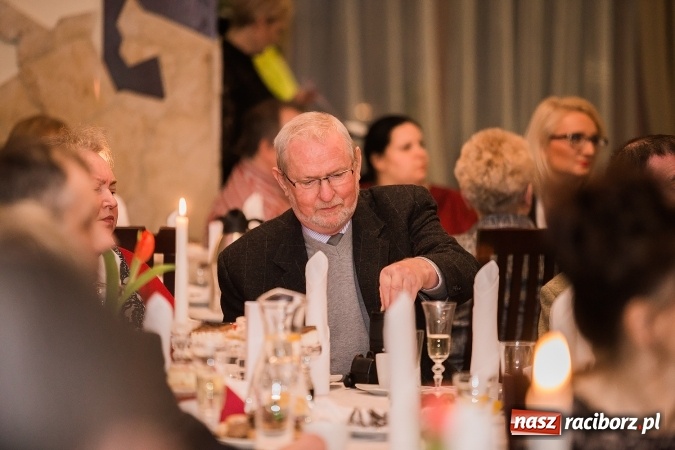 Zdjęcie w galerii na portalu naszraciborz.pl: Gala MIESZKO AD 2016 - nagrody starosty wręczone laureatom wiadomości z regionu