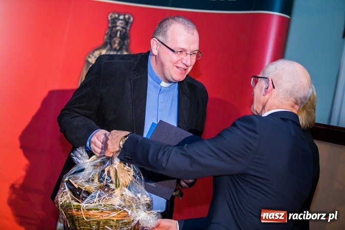 Zdjęcie w galerii na portalu naszraciborz.pl: Gala MIESZKO AD 2016 - nagrody starosty wręczone laureatom wiadomości z regionu