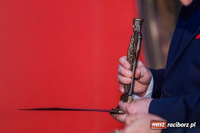 Zdjęcie w galerii na portalu naszraciborz.pl: Gala MIESZKO AD 2016 - nagrody starosty wręczone laureatom wiadomości z regionu