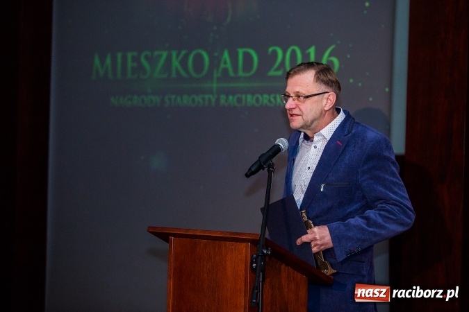 Zdjęcie w galerii na portalu naszraciborz.pl: Gala MIESZKO AD 2016 - nagrody starosty wręczone laureatom wiadomości z regionu