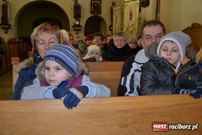 Zdjęcie w galerii na portalu naszraciborz.pl: Orkiestra z Krzyżanowic kolędowała w Bieńkowicach wiadomości z regionu