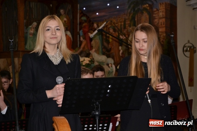 Zdjęcie w galerii na portalu naszraciborz.pl: Orkiestra z Krzyżanowic kolędowała w Bieńkowicach wiadomości z regionu