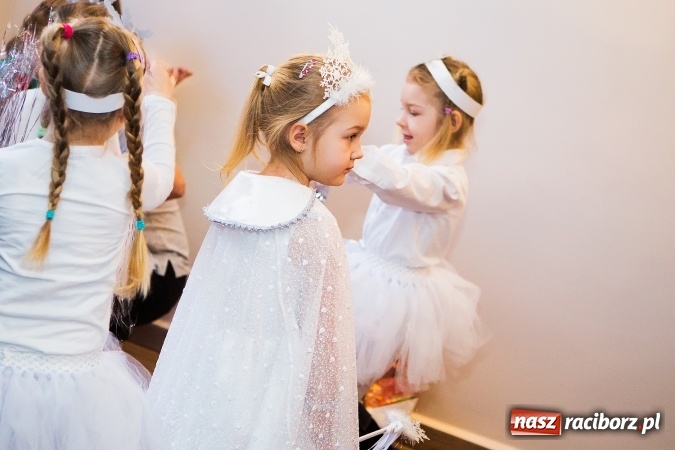 Zdjęcie w galerii na portalu naszraciborz.pl: Dzień Babci i Dziadka w Klubie Seniora wiadomości z regionu