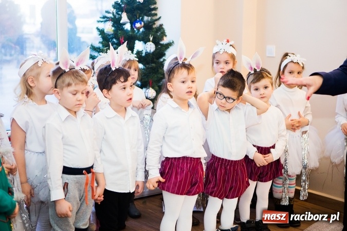 Zdjęcie w galerii na portalu naszraciborz.pl: Dzień Babci i Dziadka w Klubie Seniora wiadomości z regionu