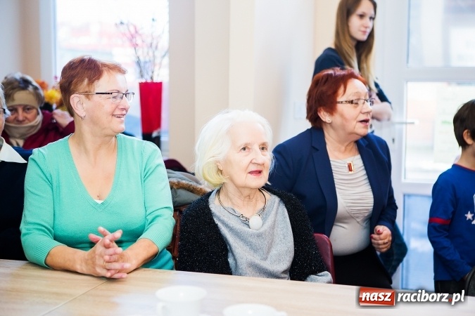 Zdjęcie w galerii na portalu naszraciborz.pl: Dzień Babci i Dziadka w Klubie Seniora wiadomości z regionu