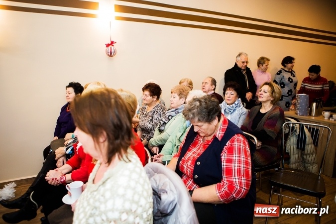 Zdjęcie w galerii na portalu naszraciborz.pl: Dzień Babci i Dziadka w Klubie Seniora wiadomości z regionu