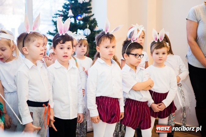 Zdjęcie w galerii na portalu naszraciborz.pl: Dzień Babci i Dziadka w Klubie Seniora wiadomości z regionu