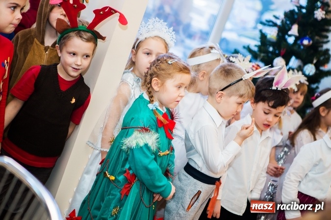 Zdjęcie w galerii na portalu naszraciborz.pl: Dzień Babci i Dziadka w Klubie Seniora wiadomości z regionu