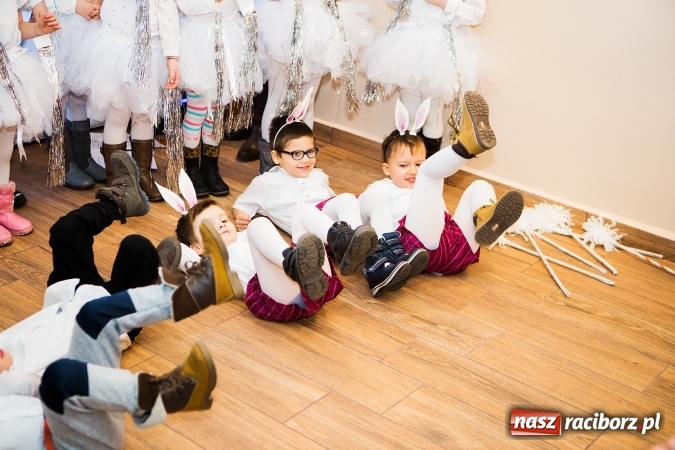 Zdjęcie w galerii na portalu naszraciborz.pl: Dzień Babci i Dziadka w Klubie Seniora wiadomości z regionu