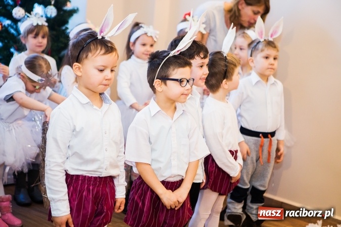 Zdjęcie w galerii na portalu naszraciborz.pl: Dzień Babci i Dziadka w Klubie Seniora wiadomości z regionu