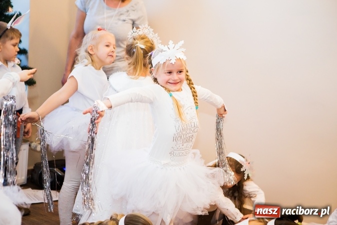 Zdjęcie w galerii na portalu naszraciborz.pl: Dzień Babci i Dziadka w Klubie Seniora wiadomości z regionu