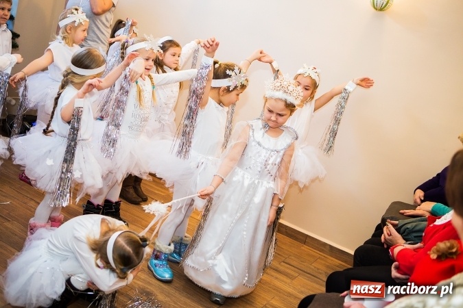 Zdjęcie w galerii na portalu naszraciborz.pl: Dzień Babci i Dziadka w Klubie Seniora wiadomości z regionu