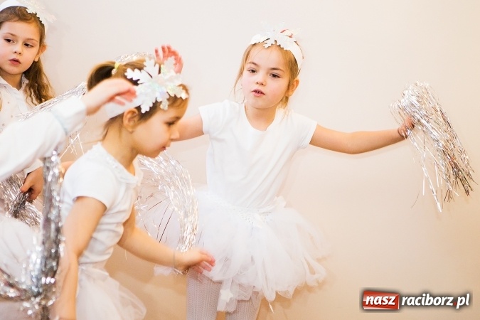 Zdjęcie w galerii na portalu naszraciborz.pl: Dzień Babci i Dziadka w Klubie Seniora wiadomości z regionu