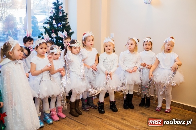 Zdjęcie w galerii na portalu naszraciborz.pl: Dzień Babci i Dziadka w Klubie Seniora wiadomości z regionu