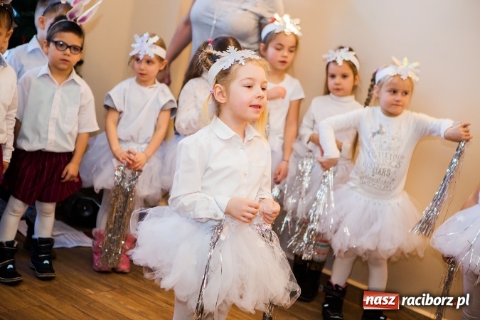 Zdjęcie w galerii na portalu naszraciborz.pl: Dzień Babci i Dziadka w Klubie Seniora wiadomości z regionu