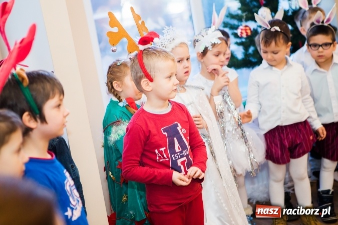 Zdjęcie w galerii na portalu naszraciborz.pl: Dzień Babci i Dziadka w Klubie Seniora wiadomości z regionu