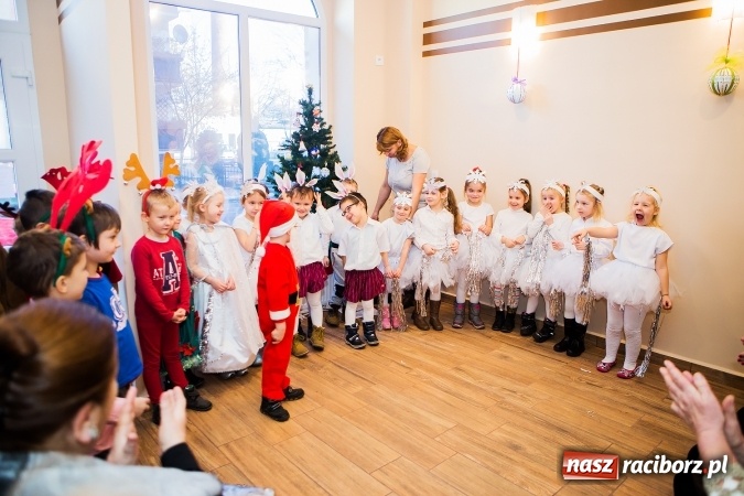 Zdjęcie w galerii na portalu naszraciborz.pl: Dzień Babci i Dziadka w Klubie Seniora wiadomości z regionu