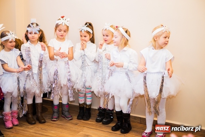 Zdjęcie w galerii na portalu naszraciborz.pl: Dzień Babci i Dziadka w Klubie Seniora wiadomości z regionu