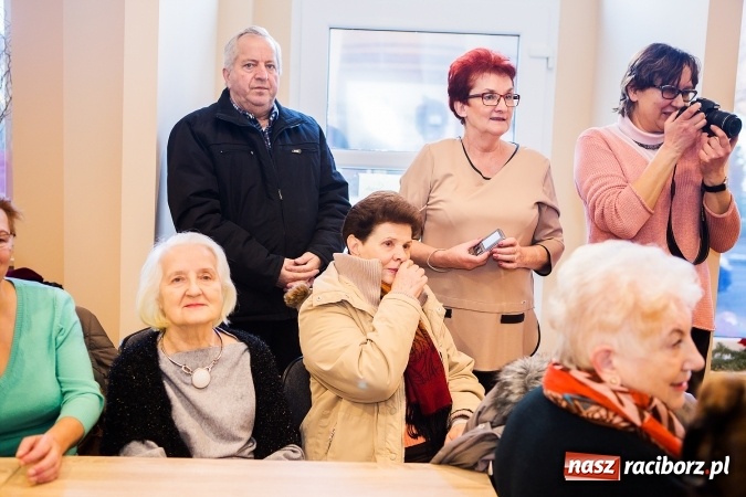 Zdjęcie w galerii na portalu naszraciborz.pl: Dzień Babci i Dziadka w Klubie Seniora wiadomości z regionu