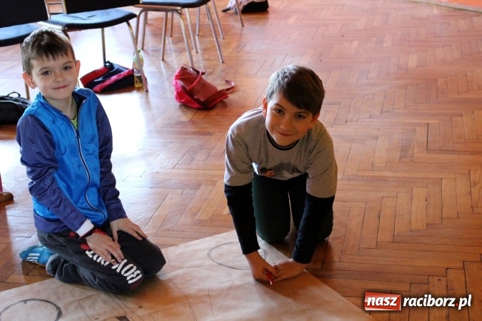 Zdjęcie w galerii na portalu naszraciborz.pl: O Helci, kt&oacute;ra tupała n&oacute;żkami. W Nędzy tworzą literaturę wiadomości z regionu