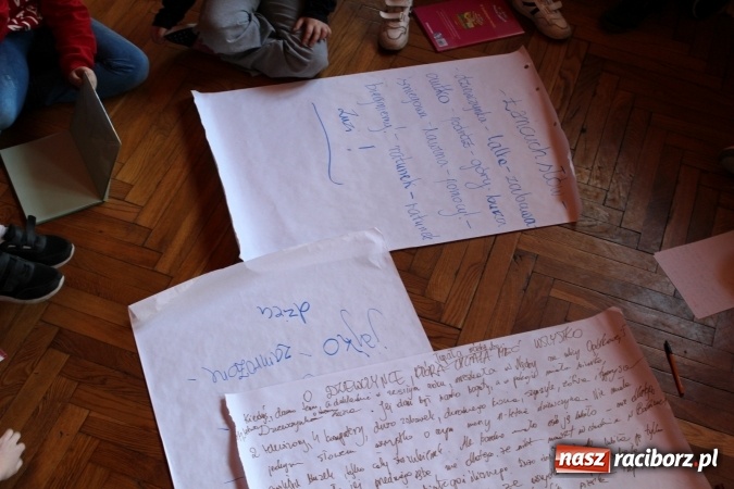 Zdjęcie w galerii na portalu naszraciborz.pl: O Helci, kt&oacute;ra tupała n&oacute;żkami. W Nędzy tworzą literaturę wiadomości z regionu