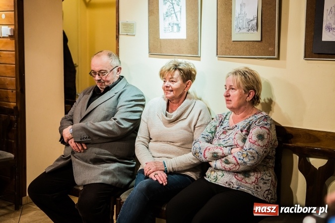 Zdjęcie w galerii na portalu naszraciborz.pl: Wystawa rysunków w raciborskim TMZR wiadomości z regionu