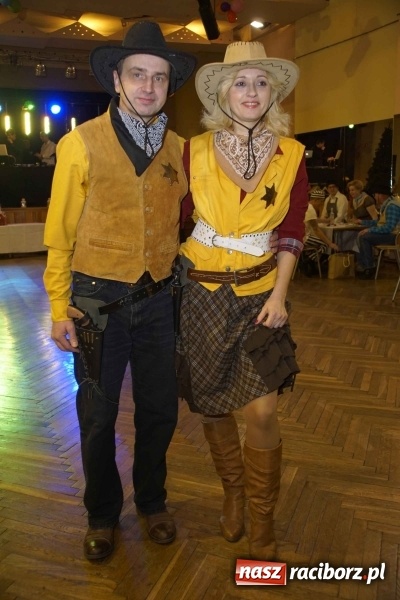 Zdjęcie w galerii na portalu naszraciborz.pl: Asterix, Obelix i przyjaciele, czyli VI Bal Przebierańc&oacute;w w Krzanowicach wiadomości z regionu