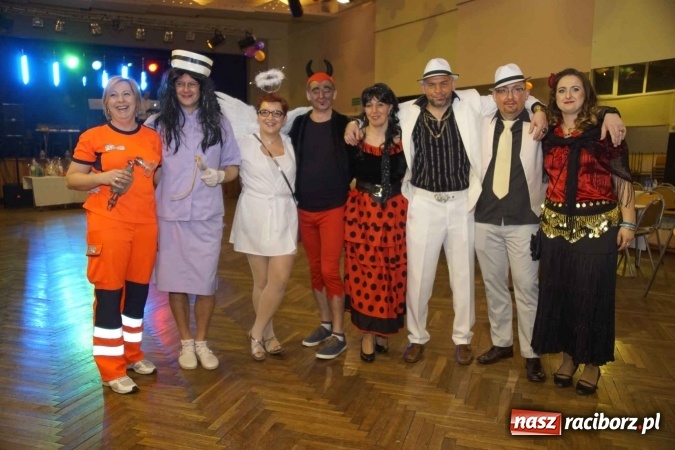 Zdjęcie w galerii na portalu naszraciborz.pl: Asterix, Obelix i przyjaciele, czyli VI Bal Przebierańc&oacute;w w Krzanowicach wiadomości z regionu