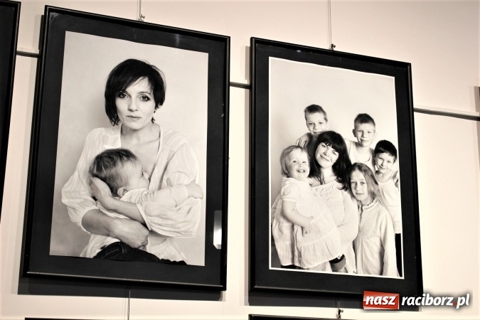 Zdjęcie w galerii na portalu naszraciborz.pl: Wystawa Aliny Luterek w Gminnym Centrum Kultury w Nędzy  wiadomości z regionu