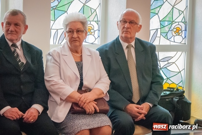 Zdjęcie w galerii na portalu naszraciborz.pl: Dziękuję ci, że nasze małżeństwo było zgodne, szczęśliwe i trwałe... Złote gody w raciborskim USC wiadomości z regionu