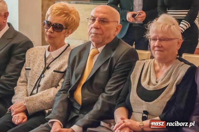 Zdjęcie w galerii na portalu naszraciborz.pl: Dziękuję ci, że nasze małżeństwo było zgodne, szczęśliwe i trwałe... Złote gody w raciborskim USC wiadomości z regionu