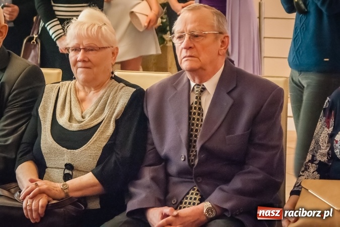 Zdjęcie w galerii na portalu naszraciborz.pl: Dziękuję ci, że nasze małżeństwo było zgodne, szczęśliwe i trwałe... Złote gody w raciborskim USC wiadomości z regionu