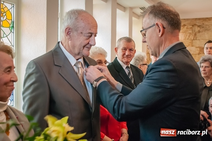 Zdjęcie w galerii na portalu naszraciborz.pl: Dziękuję ci, że nasze małżeństwo było zgodne, szczęśliwe i trwałe... Złote gody w raciborskim USC wiadomości z regionu