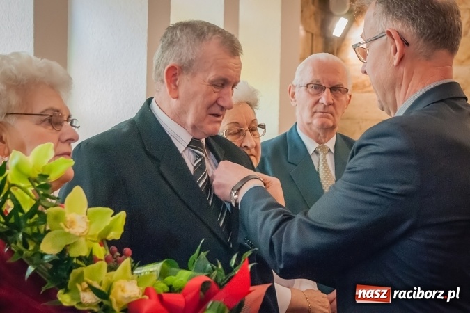 Zdjęcie w galerii na portalu naszraciborz.pl: Dziękuję ci, że nasze małżeństwo było zgodne, szczęśliwe i trwałe... Złote gody w raciborskim USC wiadomości z regionu