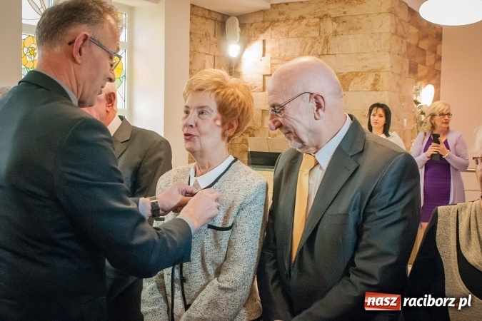 Zdjęcie w galerii na portalu naszraciborz.pl: Dziękuję ci, że nasze małżeństwo było zgodne, szczęśliwe i trwałe... Złote gody w raciborskim USC wiadomości z regionu