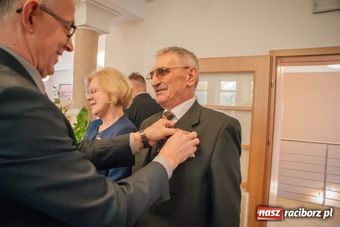 Zdjęcie w galerii na portalu naszraciborz.pl: Dziękuję ci, że nasze małżeństwo było zgodne, szczęśliwe i trwałe... Złote gody w raciborskim USC wiadomości z regionu