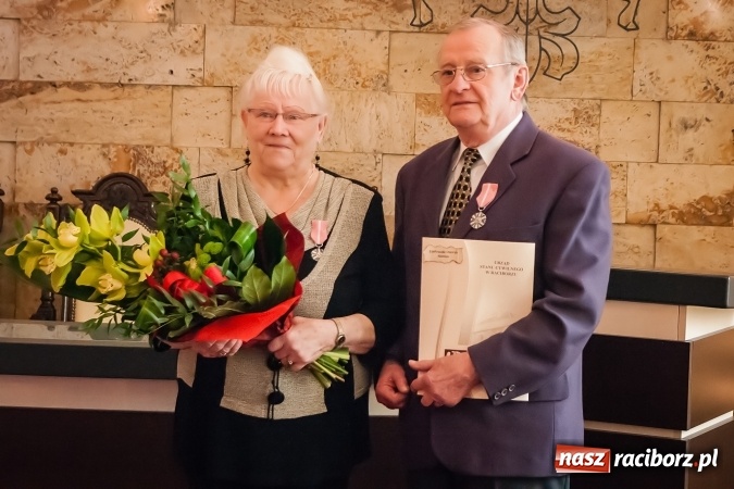Zdjęcie w galerii na portalu naszraciborz.pl: Dziękuję ci, że nasze małżeństwo było zgodne, szczęśliwe i trwałe... Złote gody w raciborskim USC wiadomości z regionu