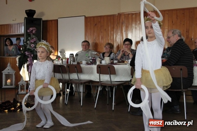 Zdjęcie w galerii na portalu naszraciborz.pl: Seniorzy z Wojnowic spotkali się już po raz dwunasty wiadomości z regionu