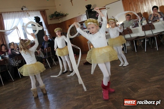 Zdjęcie w galerii na portalu naszraciborz.pl: Seniorzy z Wojnowic spotkali się już po raz dwunasty wiadomości z regionu